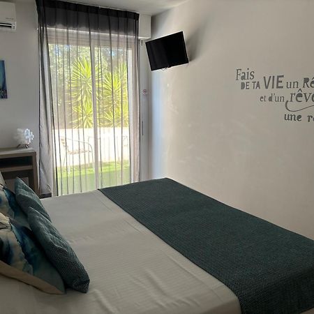 Hotel La Voile Bormes-les-Mimosas Exteriér fotografie